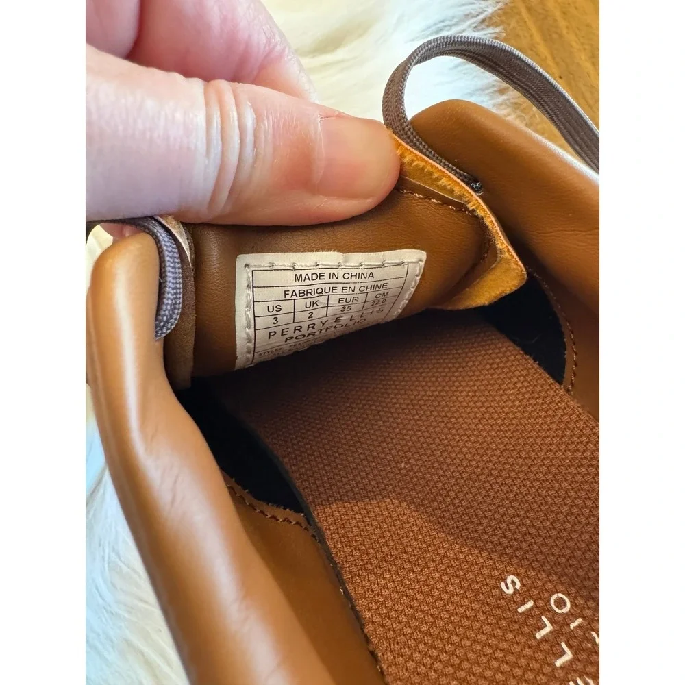 Perry Ellis brown‎ sneakers size 3 EUC